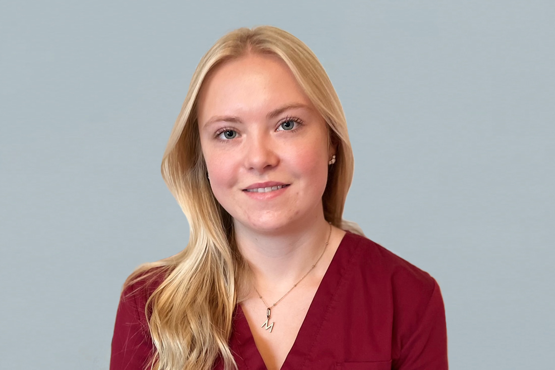 Zahnarzt Hüttlingen – Dr. Scheuermann – Team – Jasmin Kling Zahnarzt Hüttlingen - Dr. Scheuermann - Team - Jasmin Kling